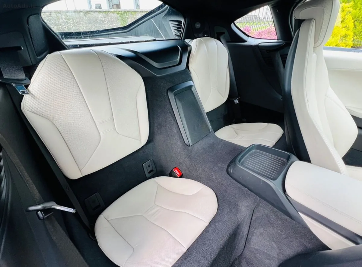 2018 BMW i8 – photo 12