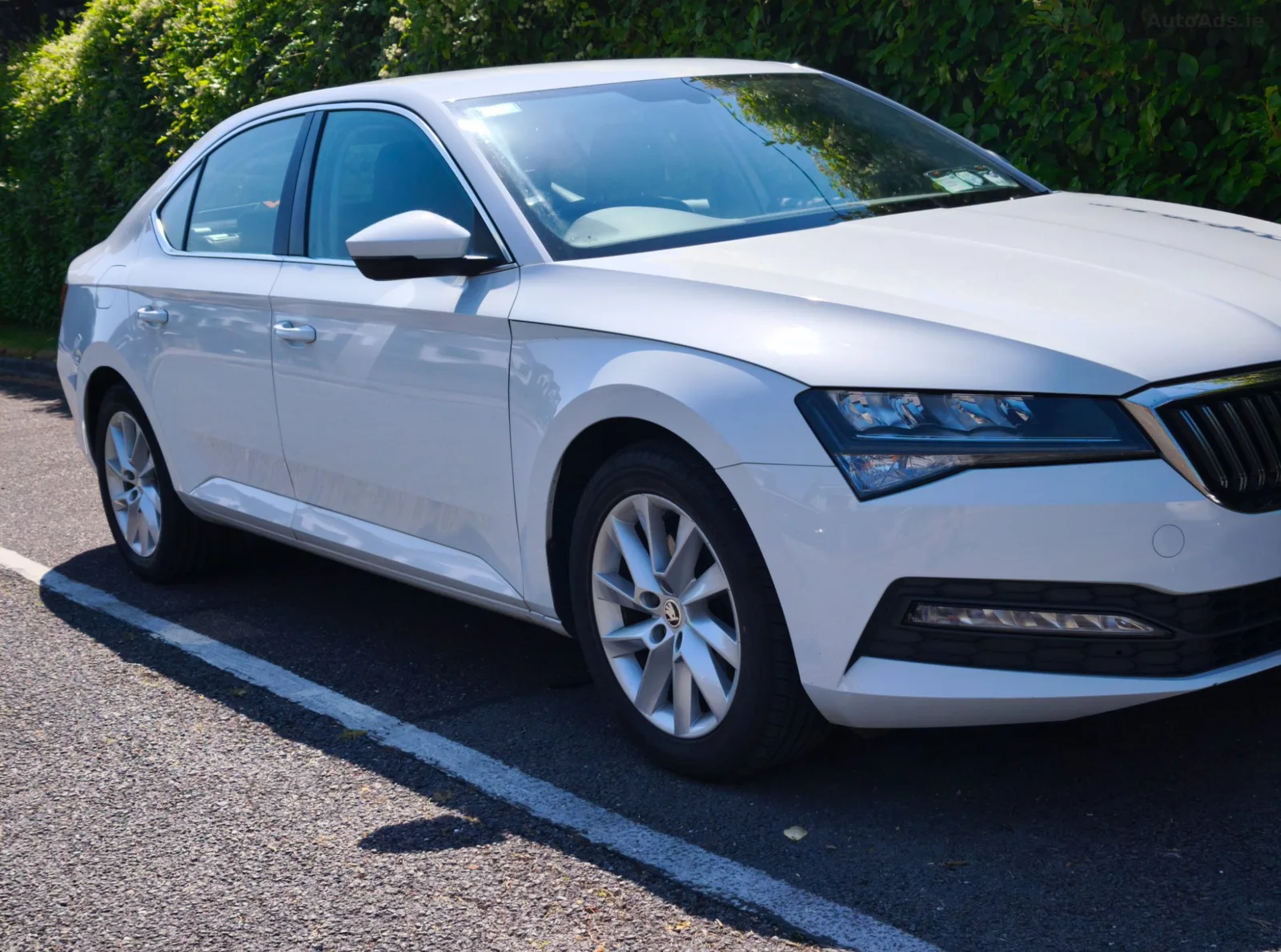 2021 Skoda Superb – photo 2