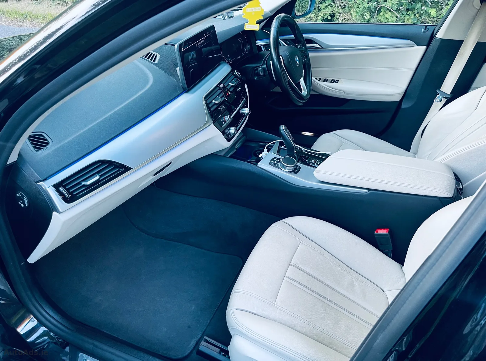 2021 BMW 5 Series – photo 5