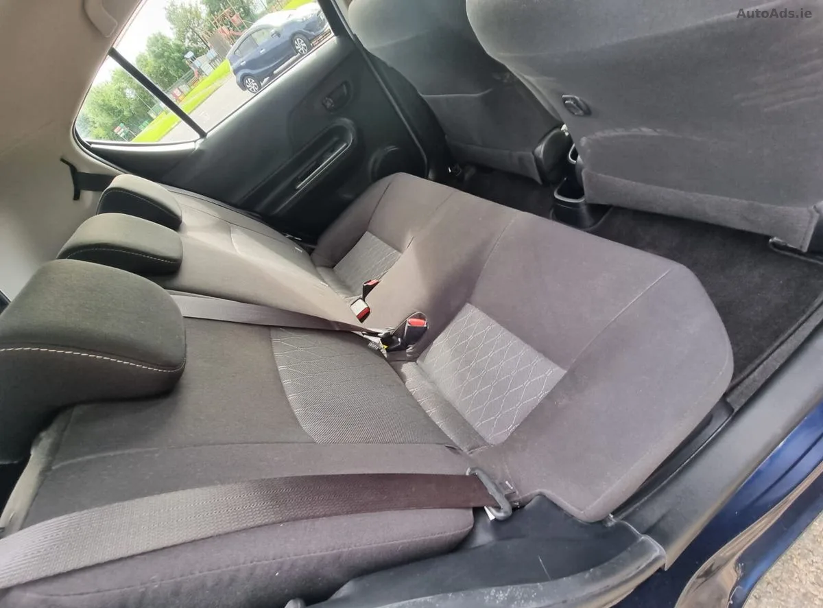2019 Toyota Aqua – photo 18