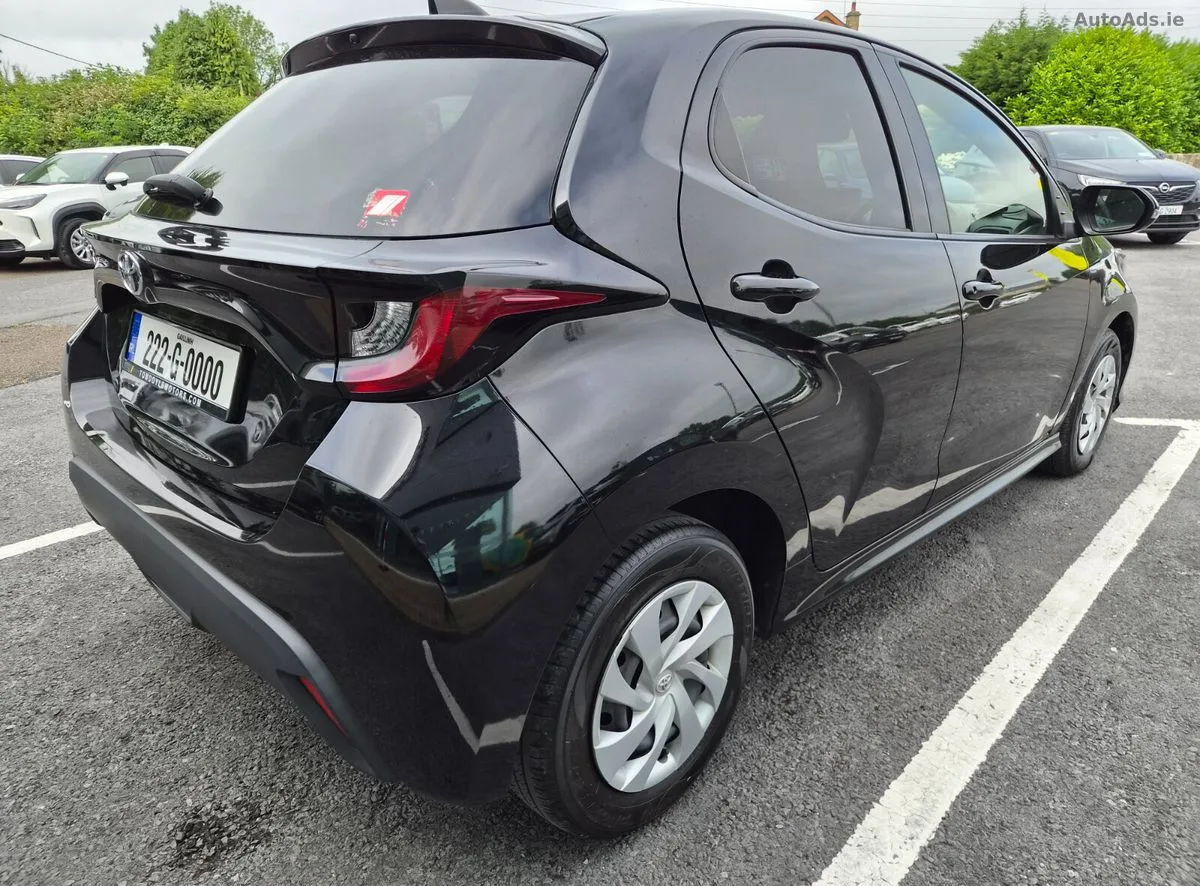 2022 Toyota Yaris – photo 3