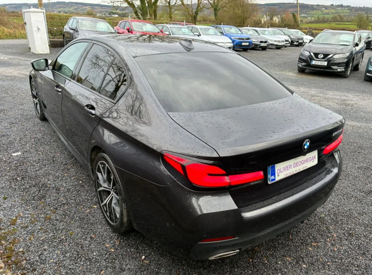 2022 BMW 5-Series – photo 4
