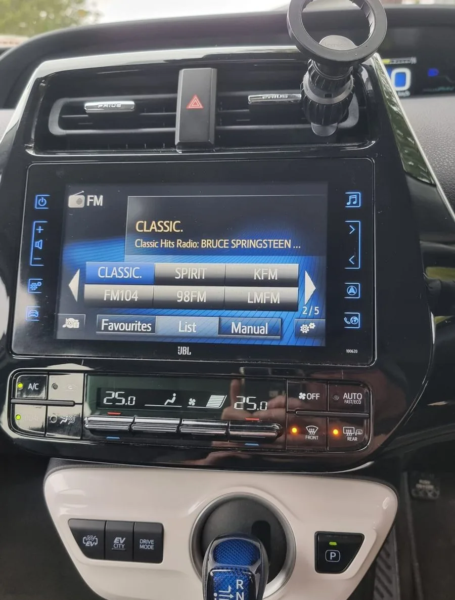 2017 Toyota Prius – photo 20