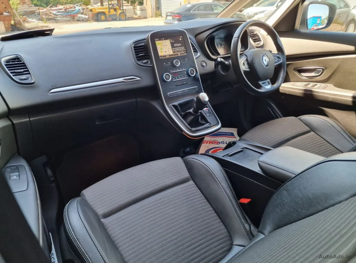 2017 Renault Grand Scenic – photo 12
