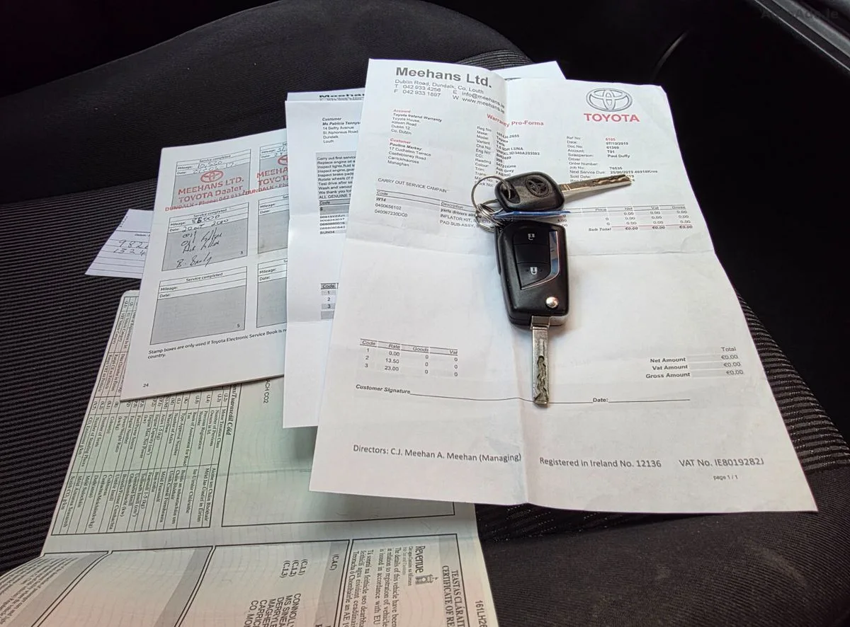 2016 Toyota Yaris – photo 14