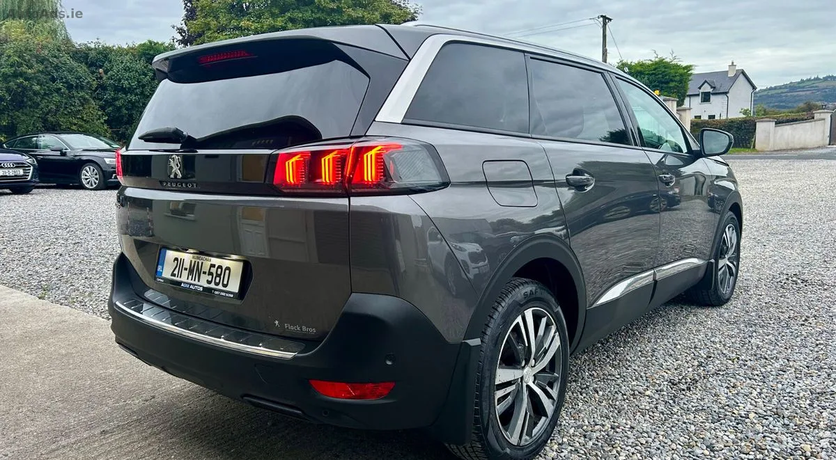2021 Peugeot 5008 – photo 3