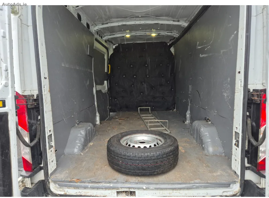 2018 Ford Transit – photo 8