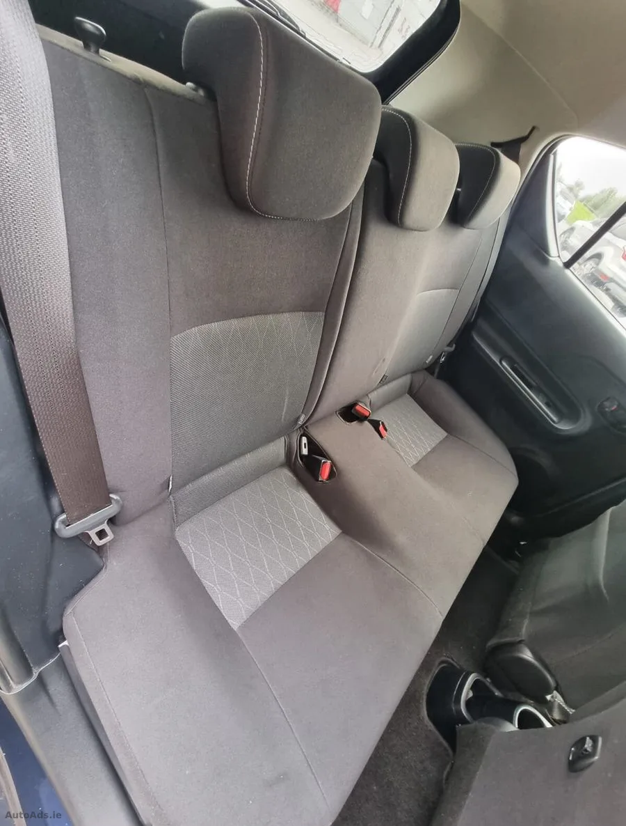 2021 Toyota Aqua – photo 13