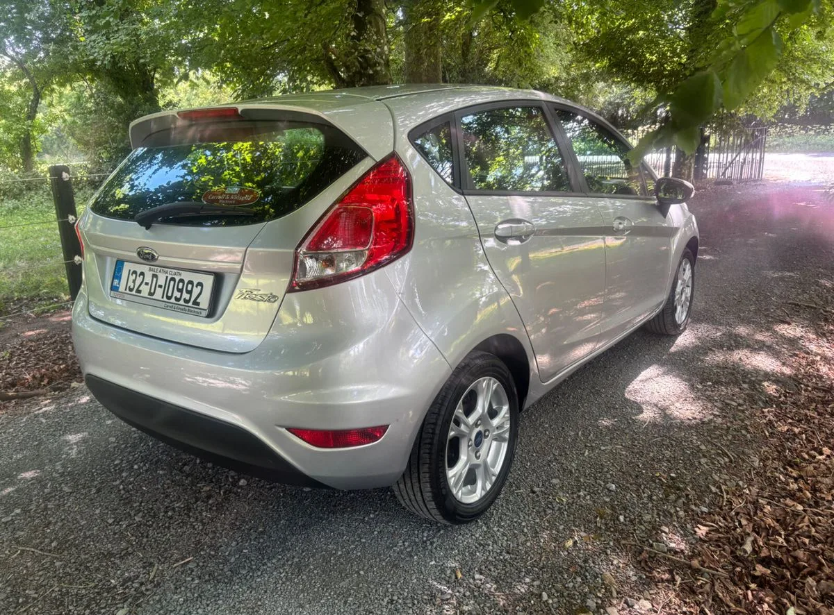 2013 Ford Fiesta – photo 5