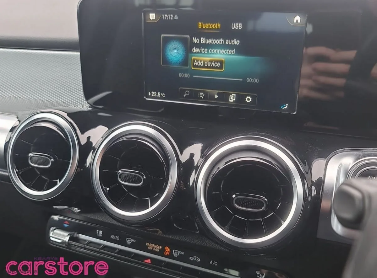 2021 Mercedes-Benz GLB – photo 19