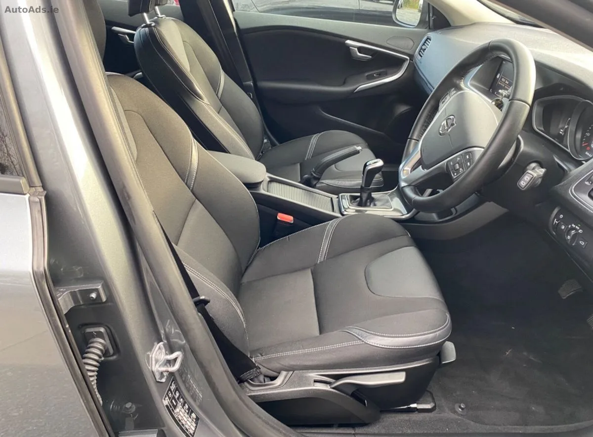2019 Volvo V40 – photo 13