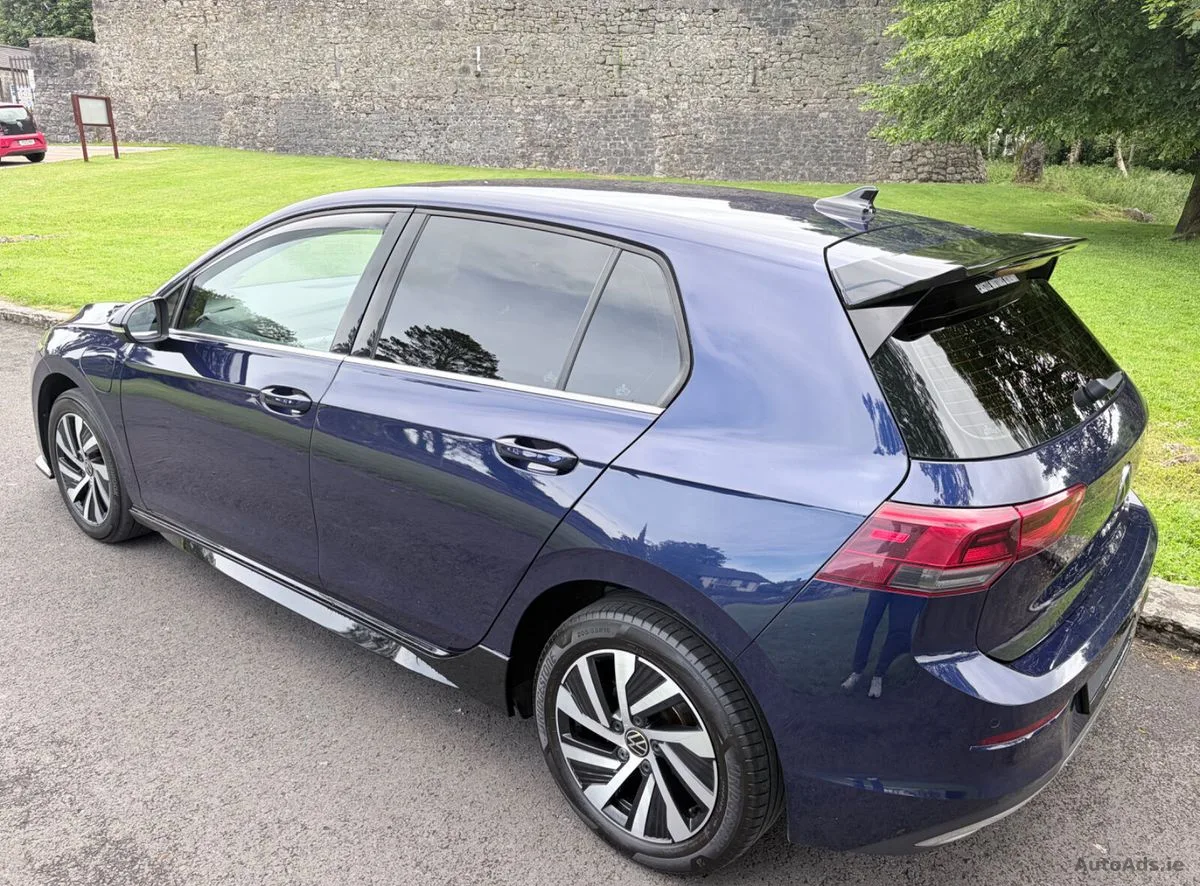 2023 Volkswagen Golf – photo 10