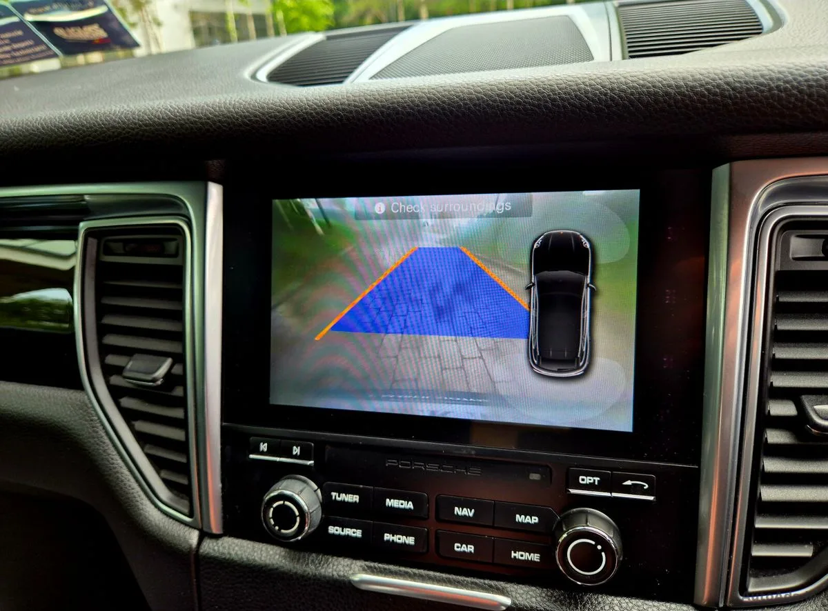 2018 Porsche Macan – photo 20