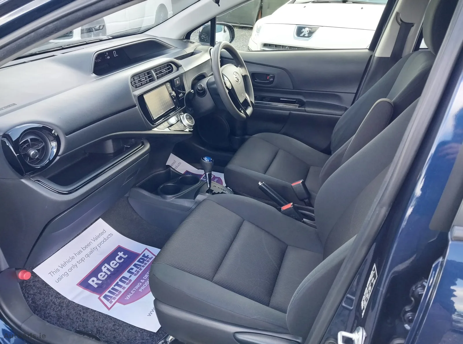 2016 Toyota Aqua – photo 11
