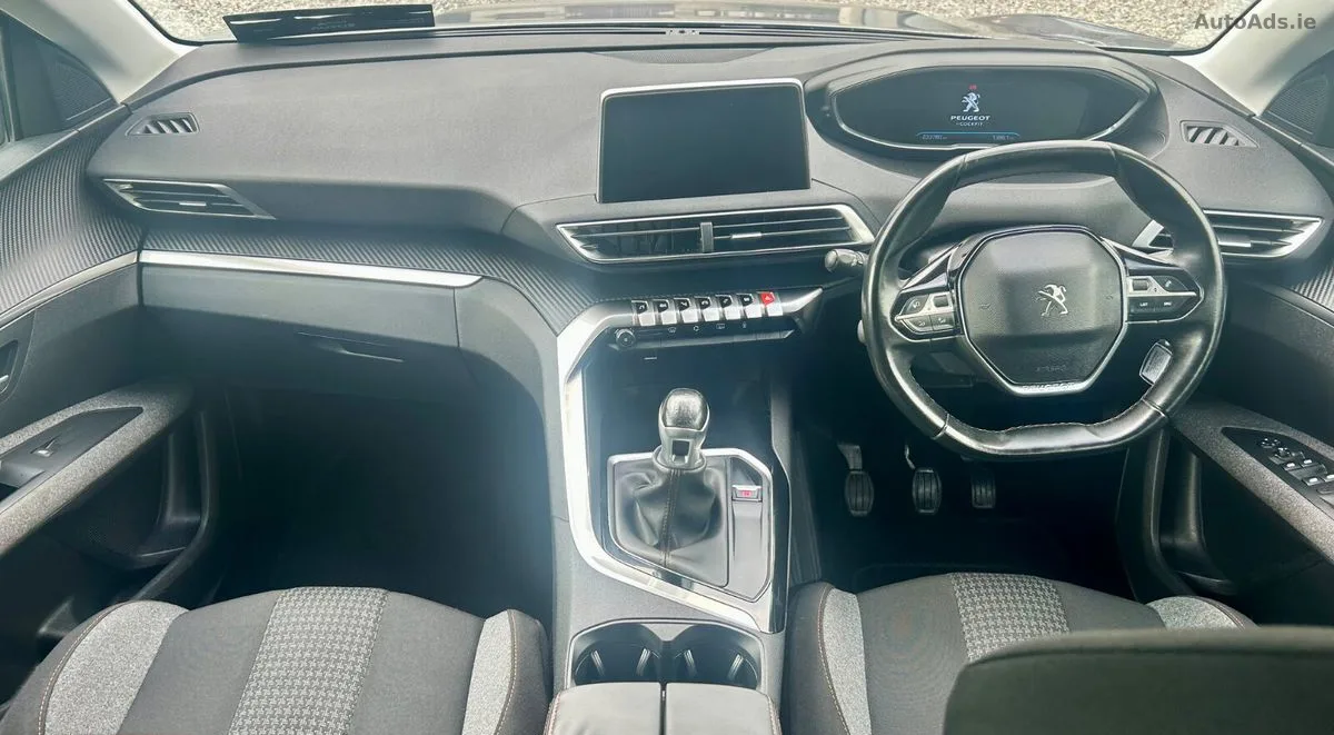 2018 Peugeot 5008 – photo 11