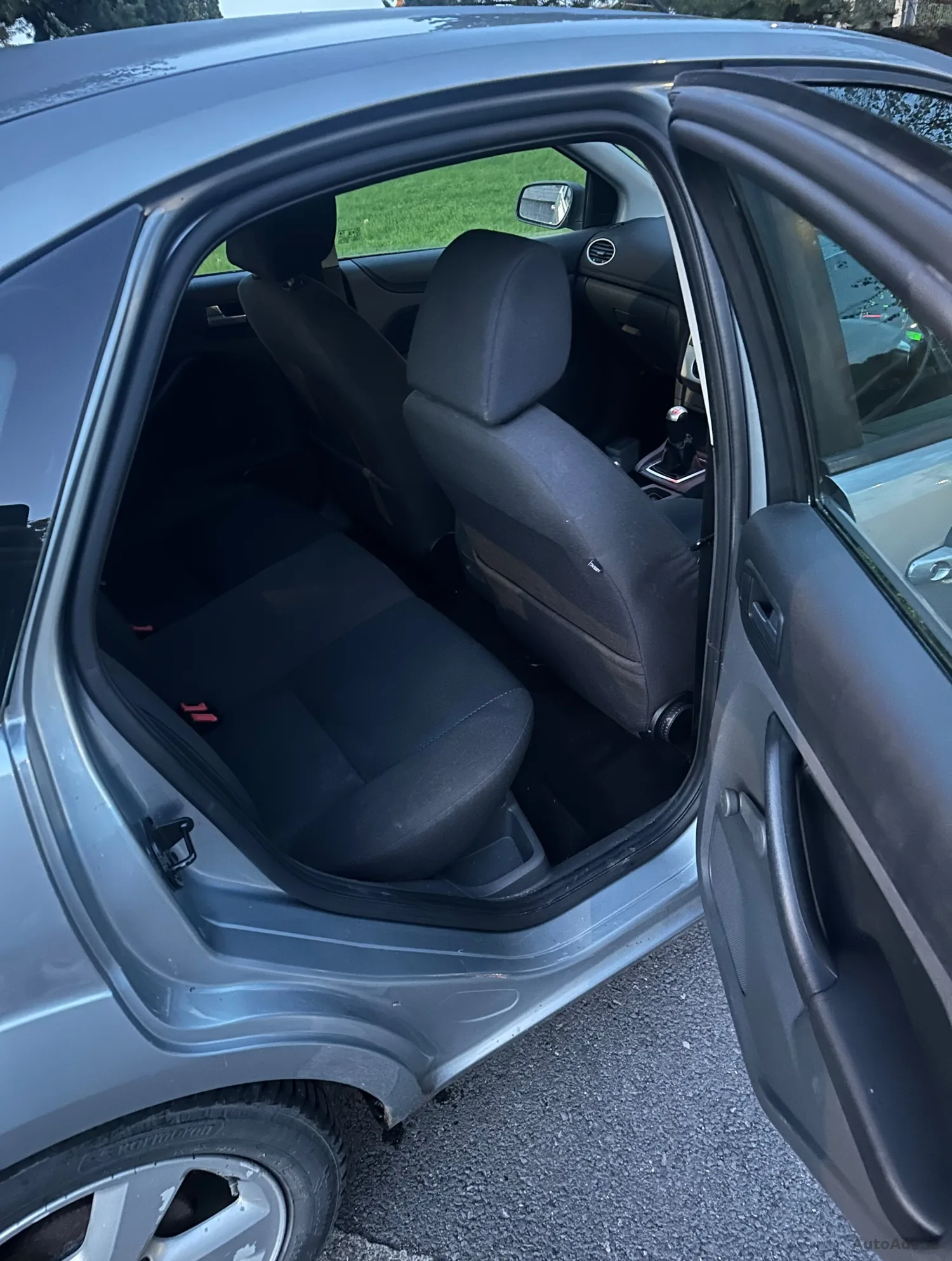 2005 Ford Focus – photo 8
