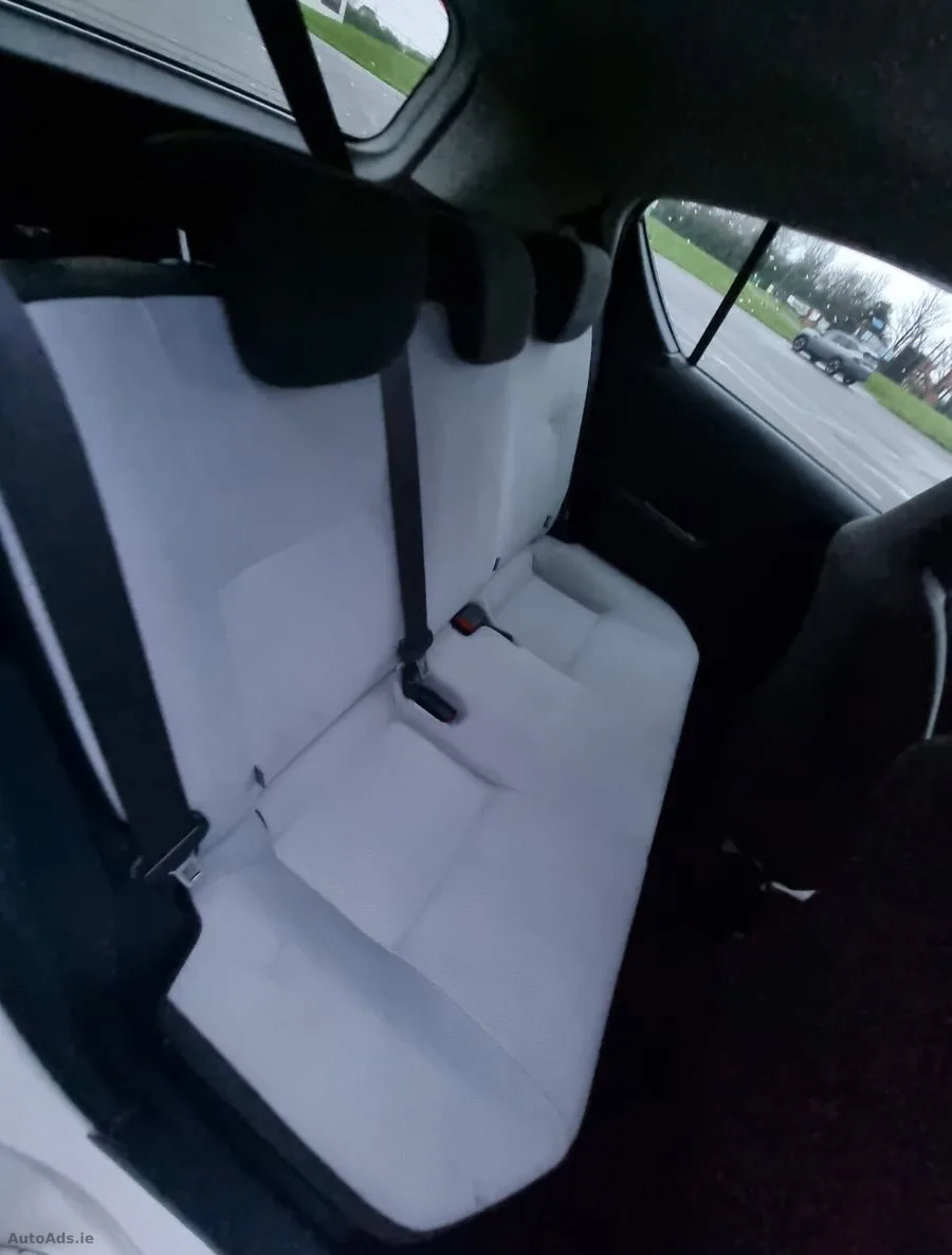 2020 Toyota Aqua – photo 19