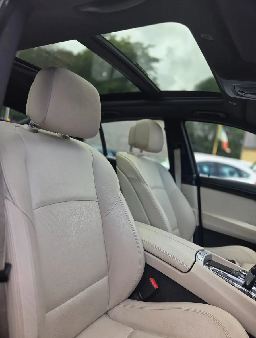 2013 BMW 5-Series – photo 15
