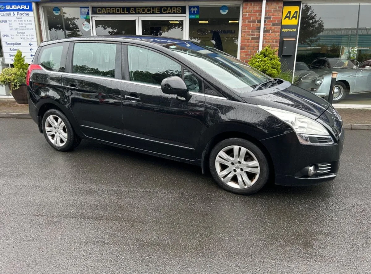 2014 Peugeot 5008