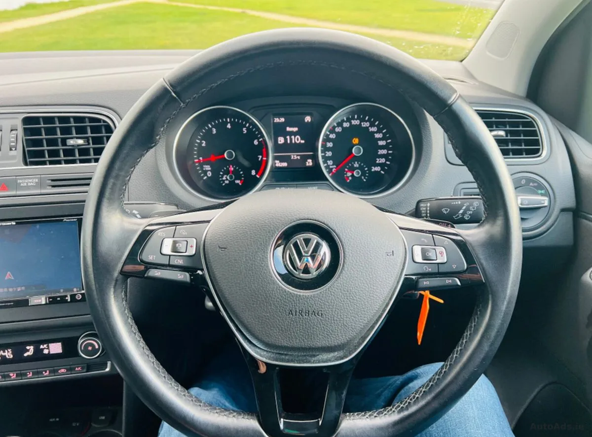 2015 Volkswagen Polo – photo 16