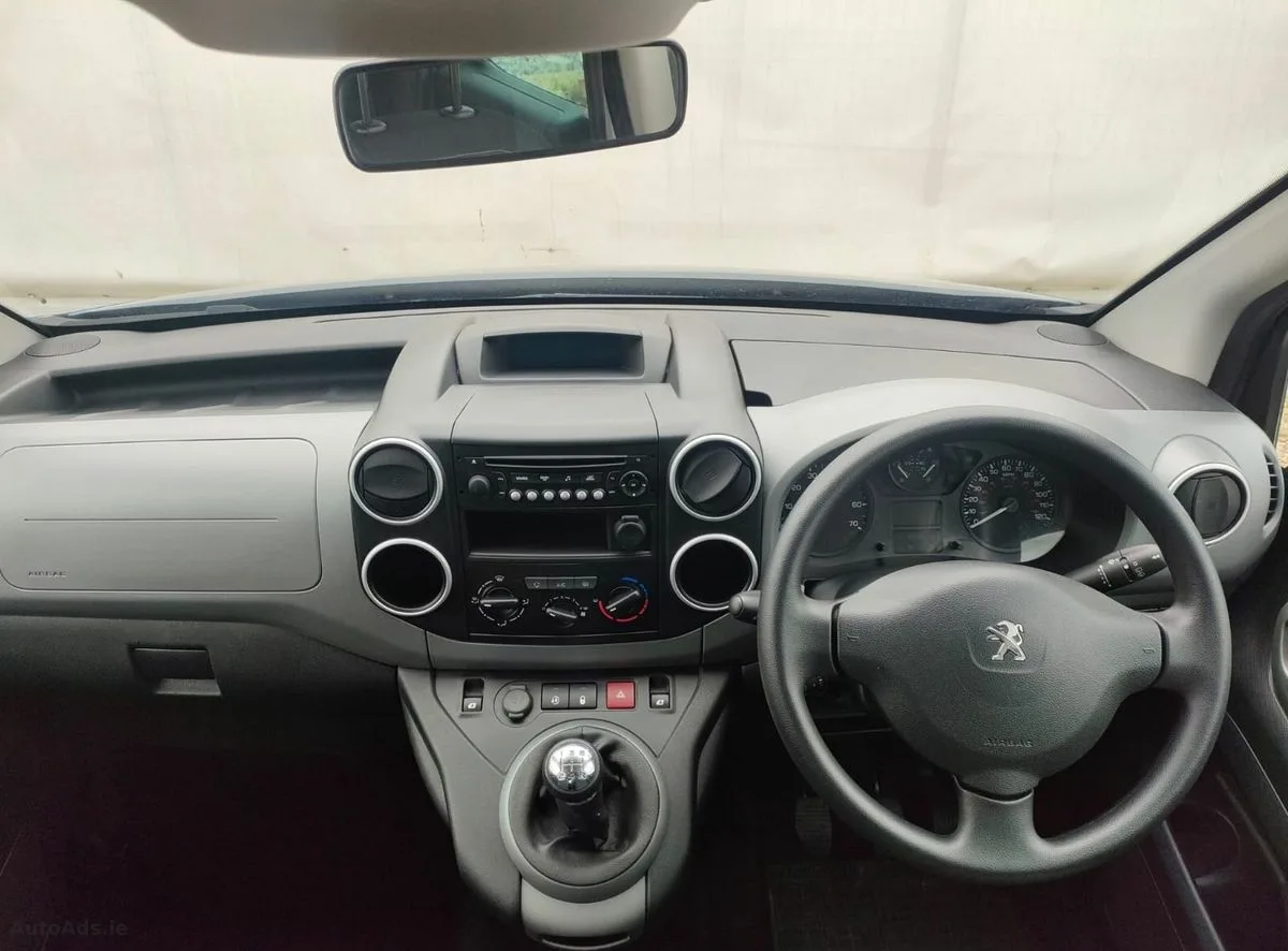 2017 Peugeot Partner – photo 13
