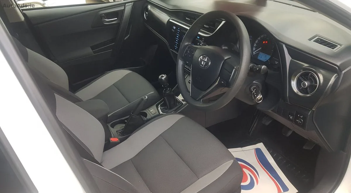 2019 Toyota Auris – photo 5