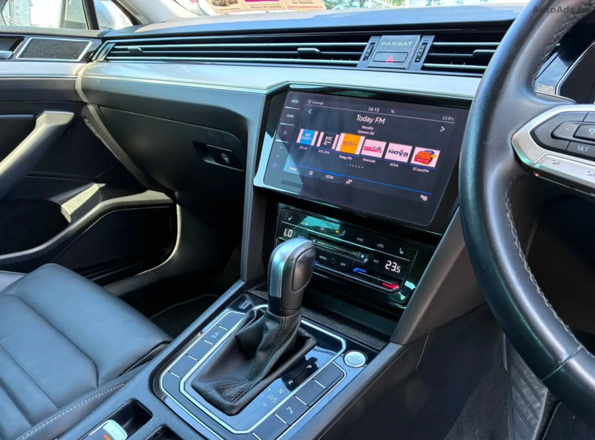 2022 Volkswagen Passat – photo 7
