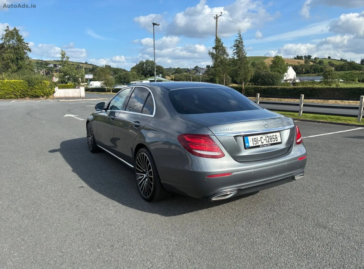 2019 Mercedes-Benz E-Class – photo 6