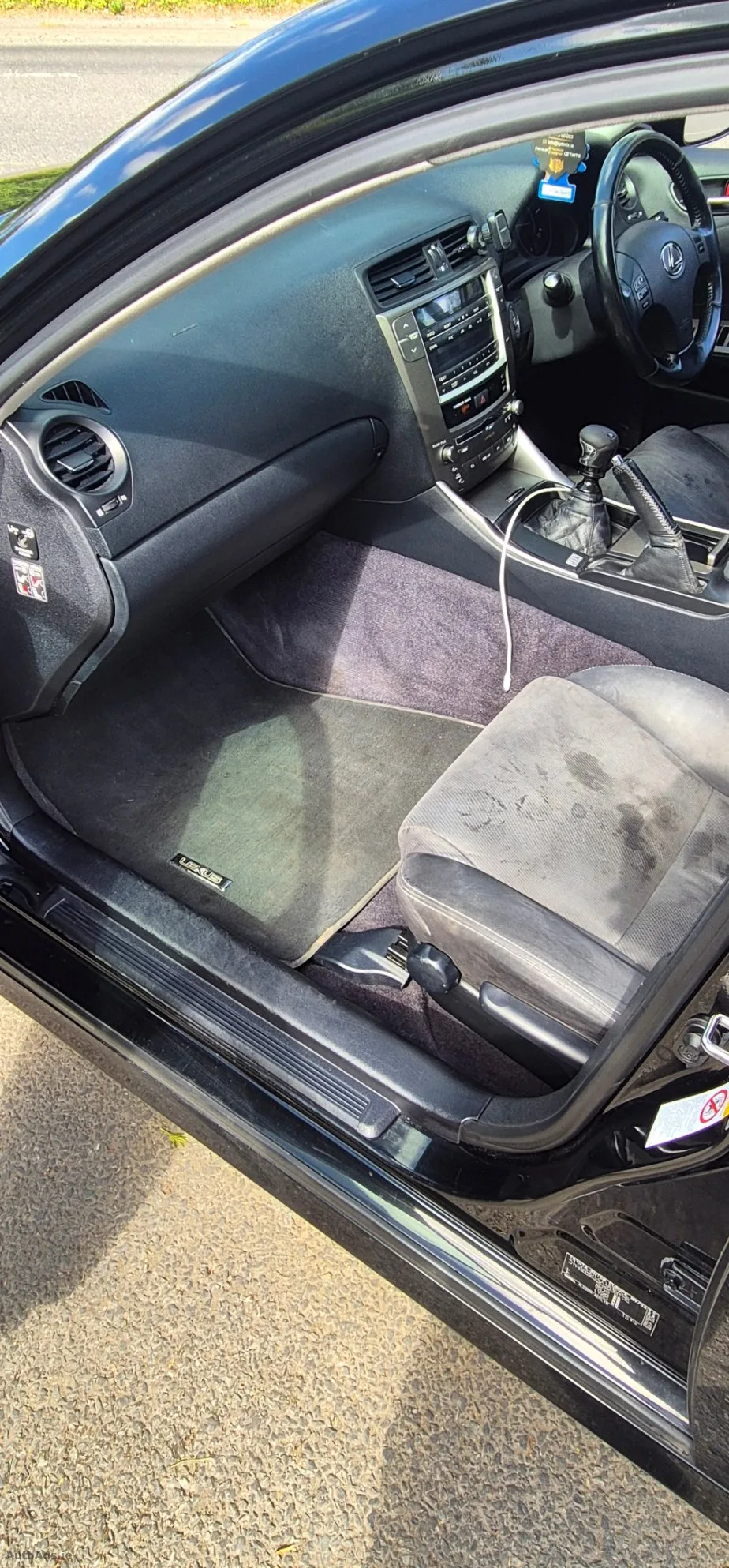 2009 Lexus IS – photo 3