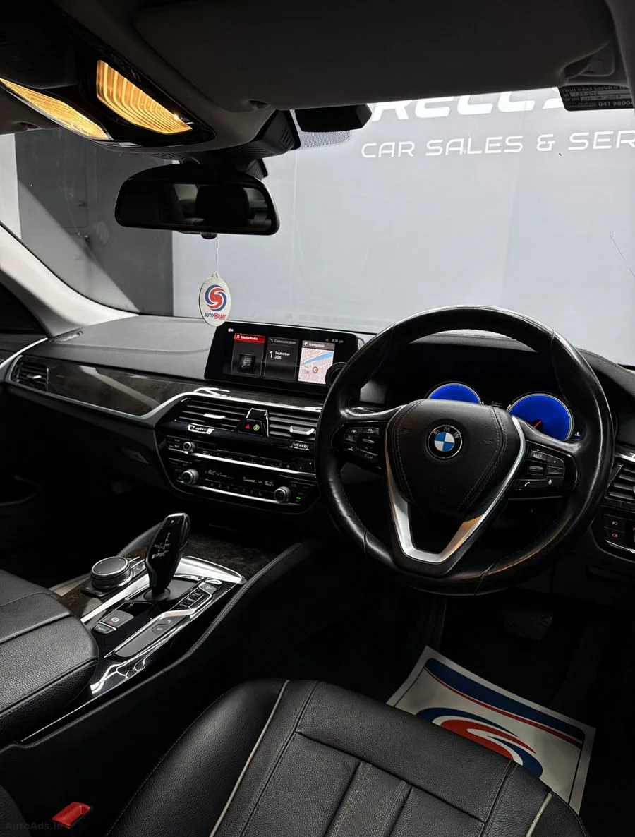 2018 BMW 5-Series – photo 15