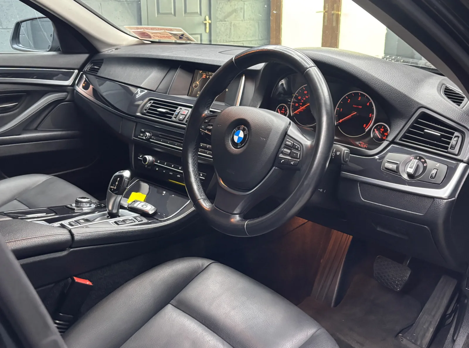 2016 BMW 5 Series – photo 8