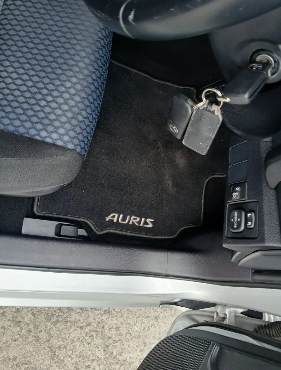 2014 Toyota Auris – photo 20