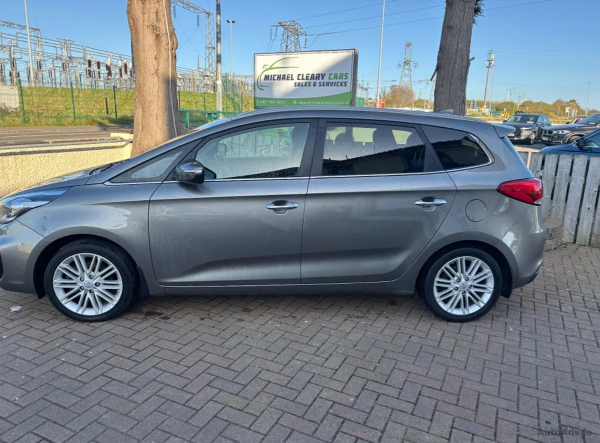 2018 Kia Carens – photo 3