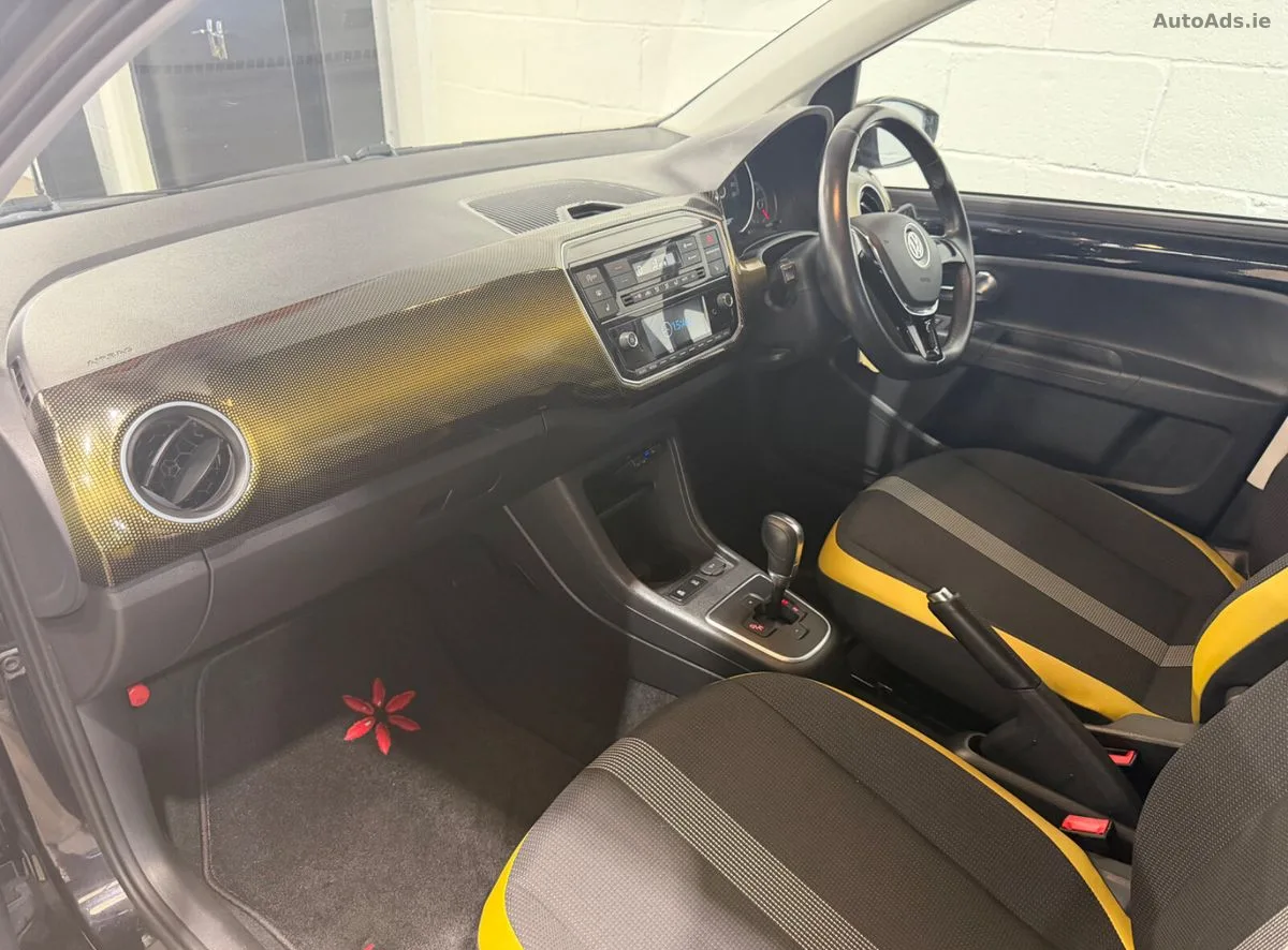 2017 Volkswagen up! – photo 11