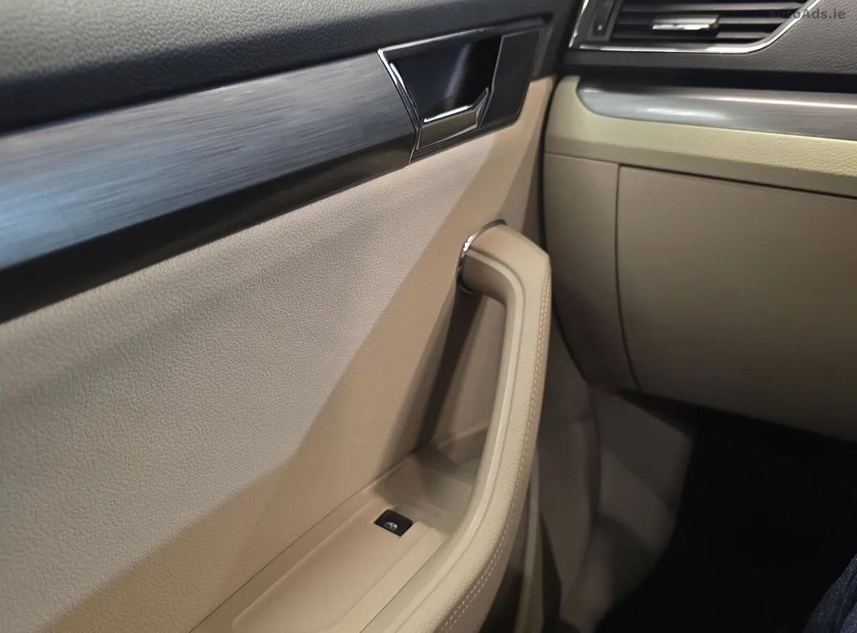 2023 Skoda Superb – photo 16