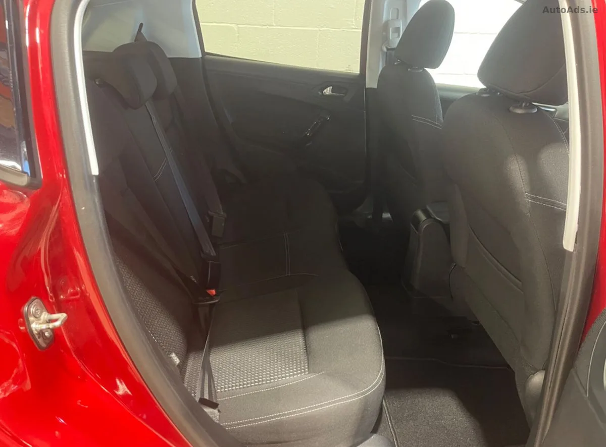 2017 Peugeot 208 – photo 14