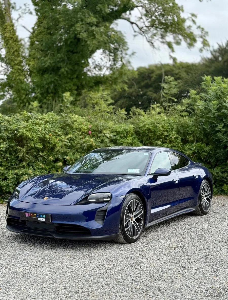 2022 Porsche Taycan – photo 15