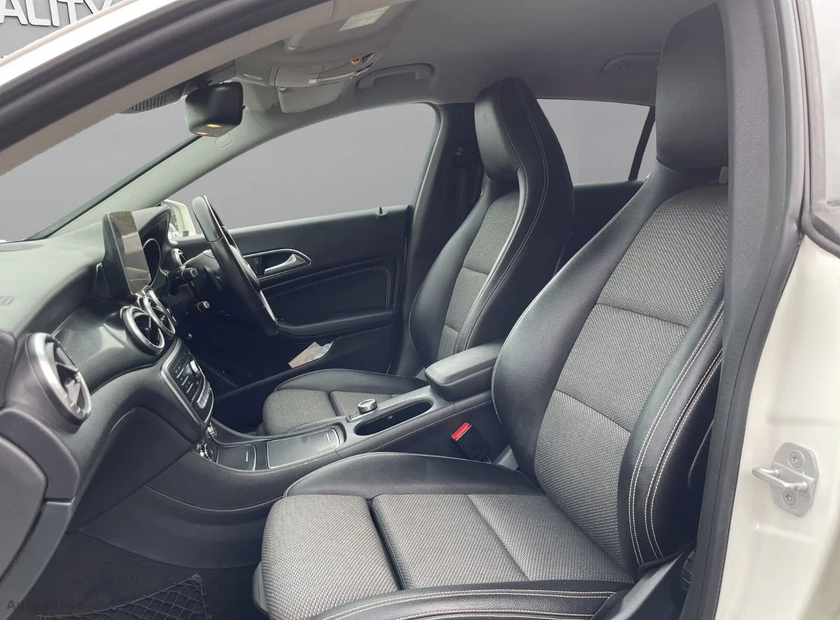 2017 Mercedes-Benz CLA – photo 12