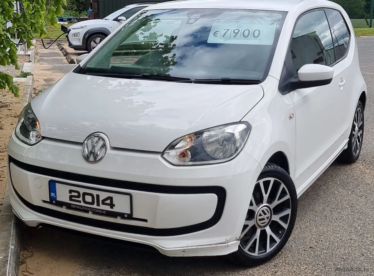 2014 Volkswagen up! – photo 11