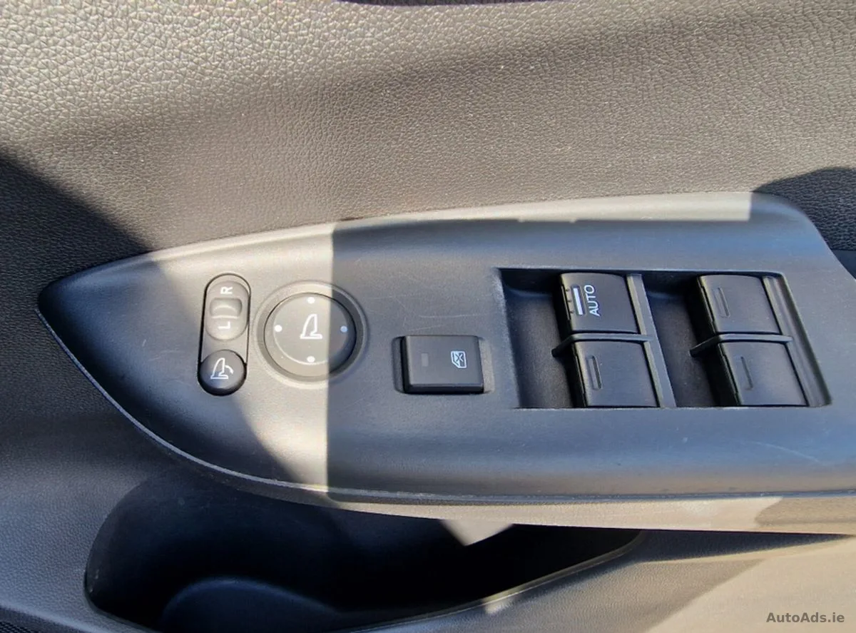 2016 Honda Fit – photo 20