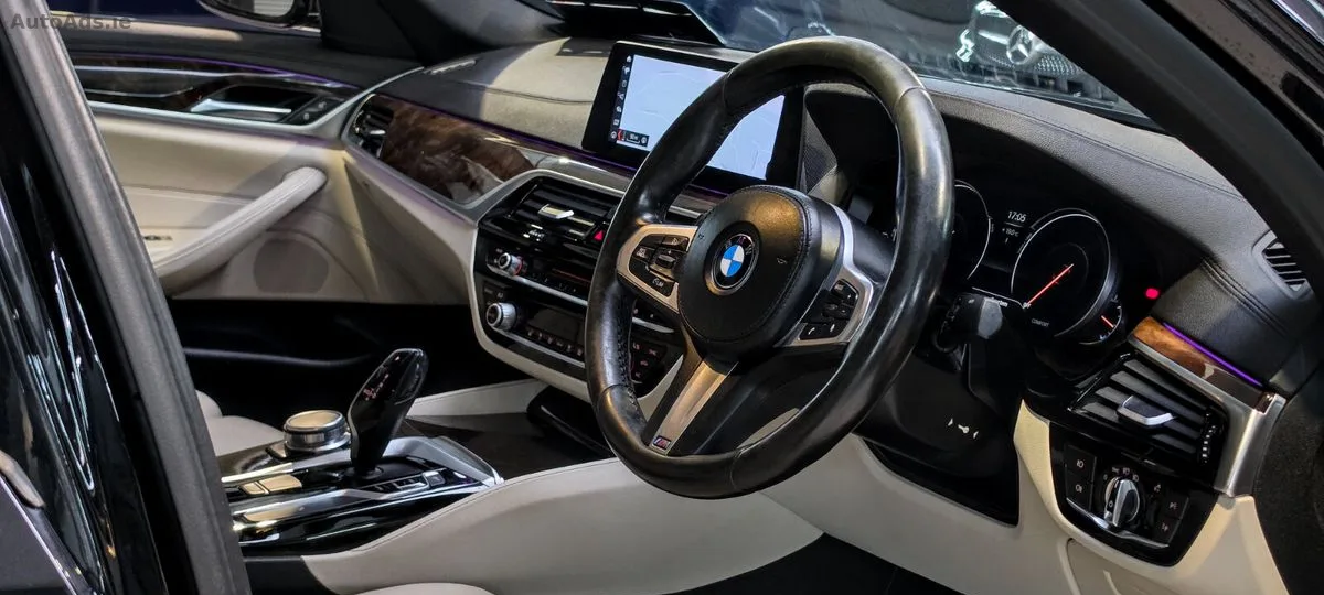 2017 BMW 5-Series – photo 20