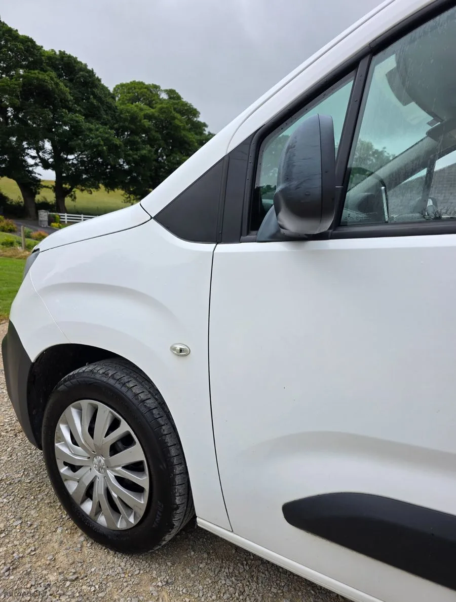 2019 Peugeot Partner – photo 12