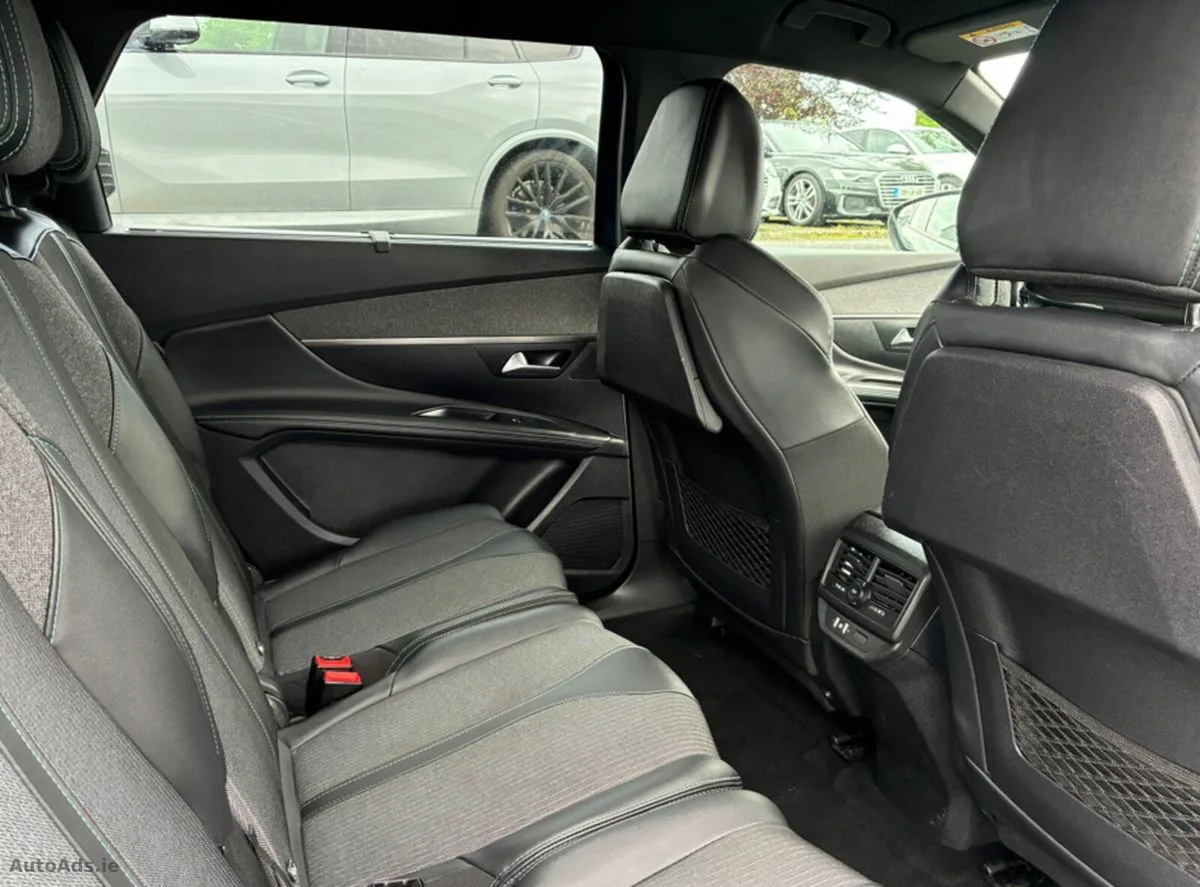 2023 Peugeot 5008 – photo 6
