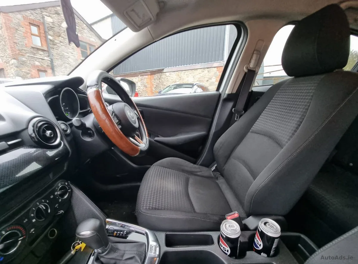 2017 Mazda Demio – photo 14
