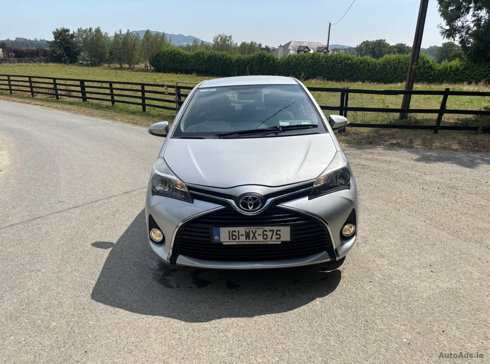 2016 Toyota Yaris – photo 2