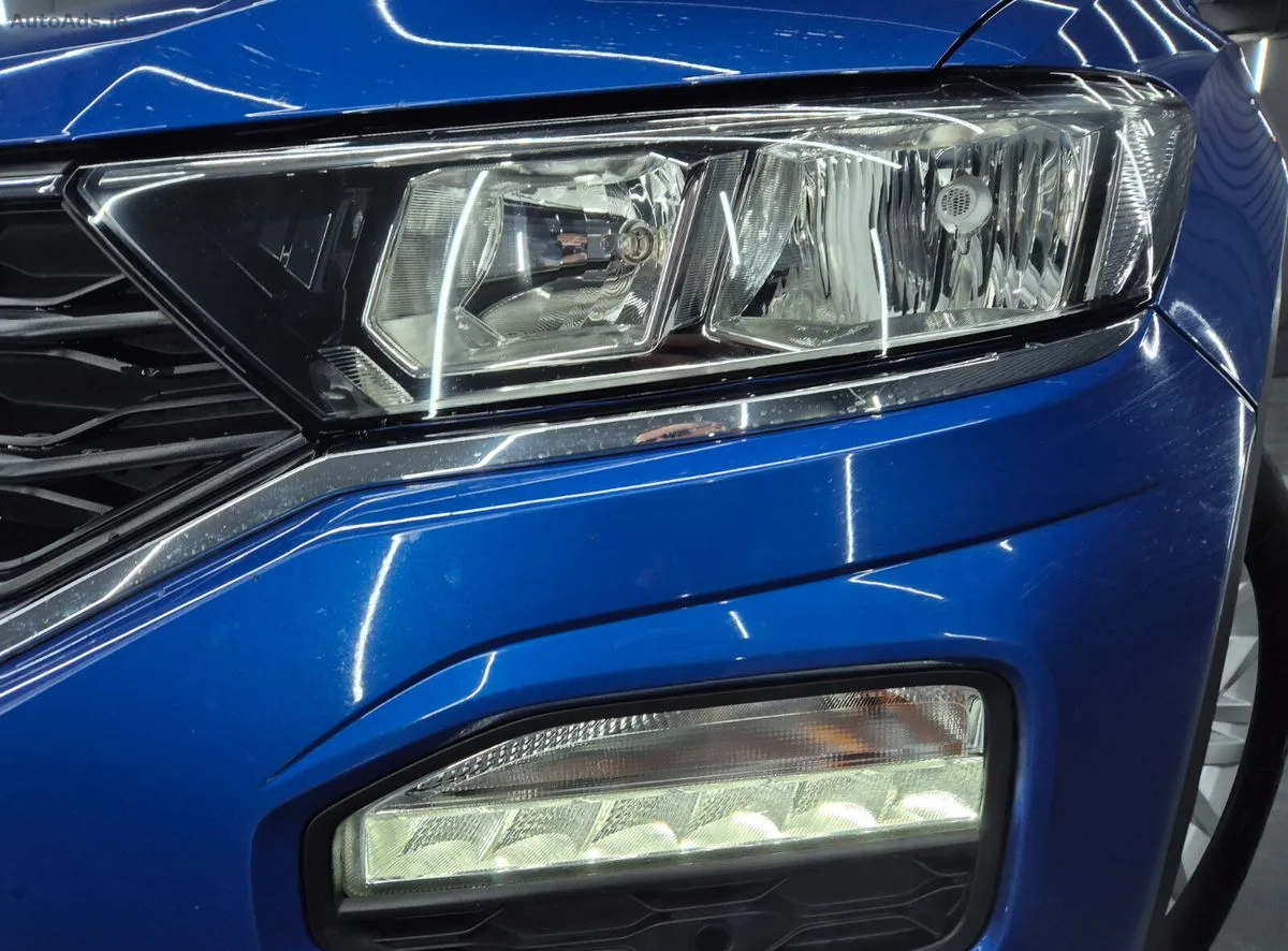 2021 Volkswagen T-Roc – photo 3