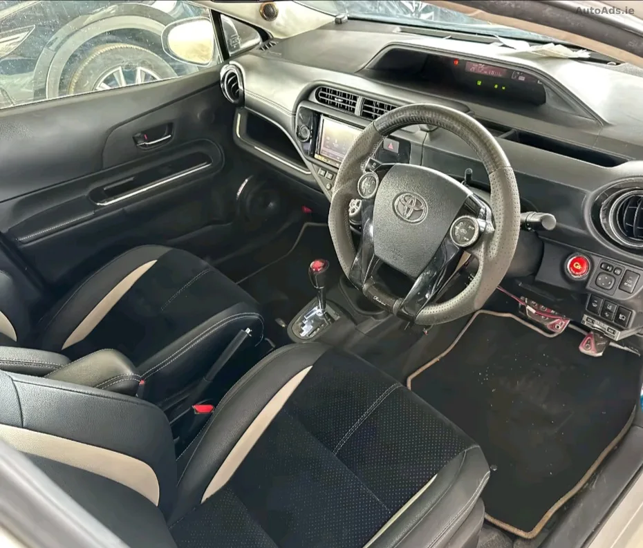 2016 Toyota Aqua – photo 6