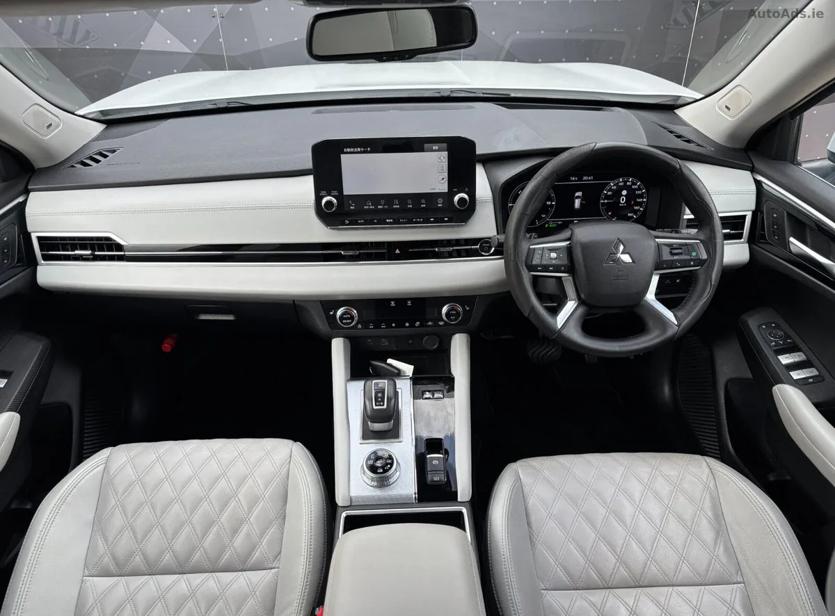 2022 Mitsubishi Outlander – photo 19