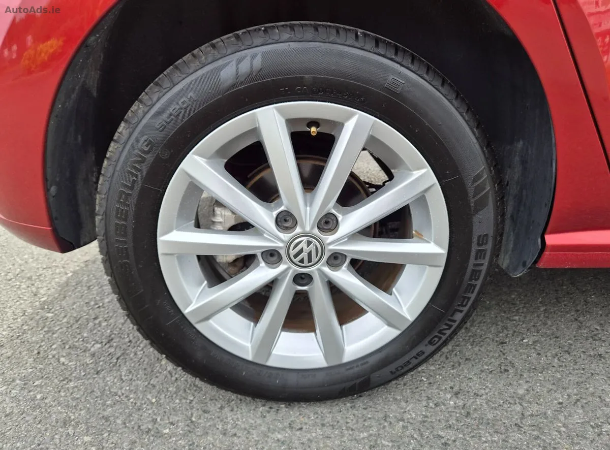 2015 Volkswagen Polo – photo 14