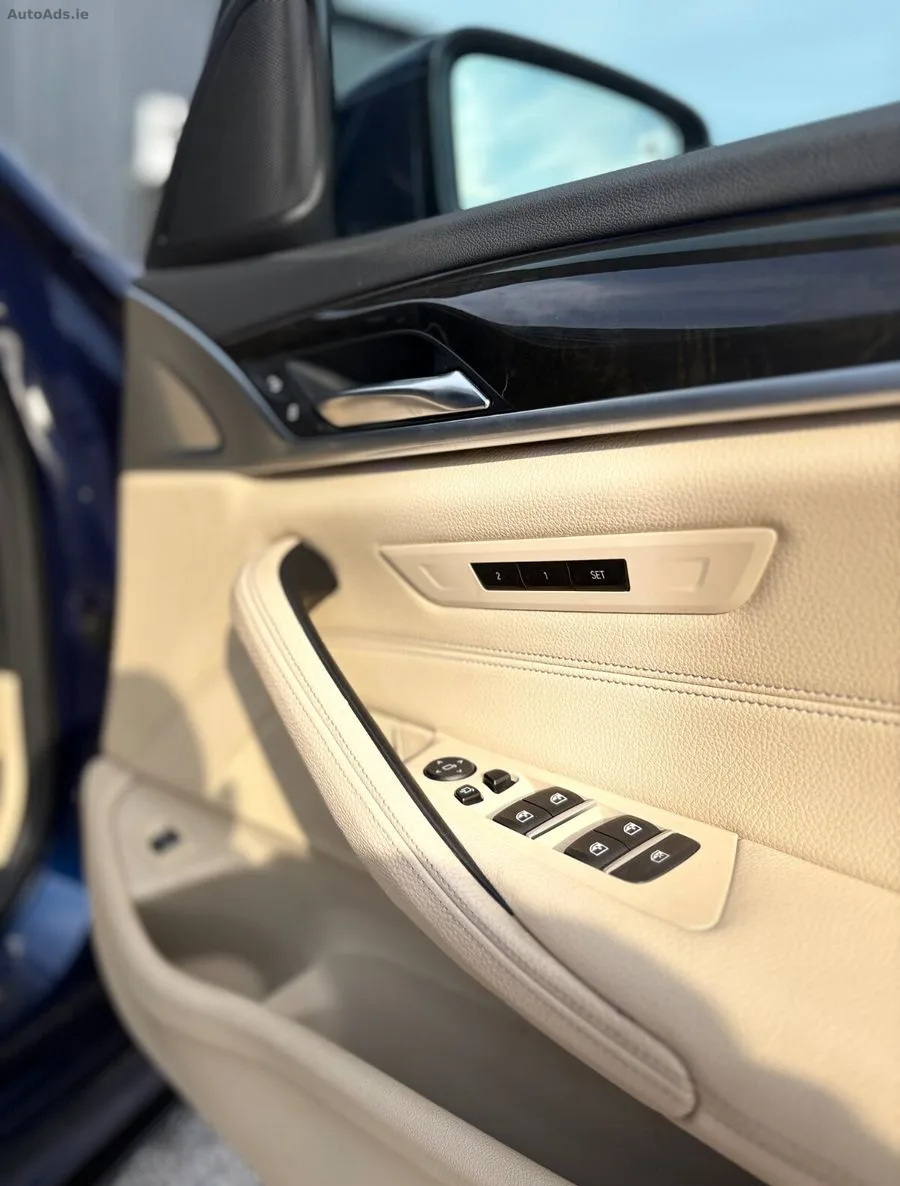 2018 BMW 5-Series – photo 12